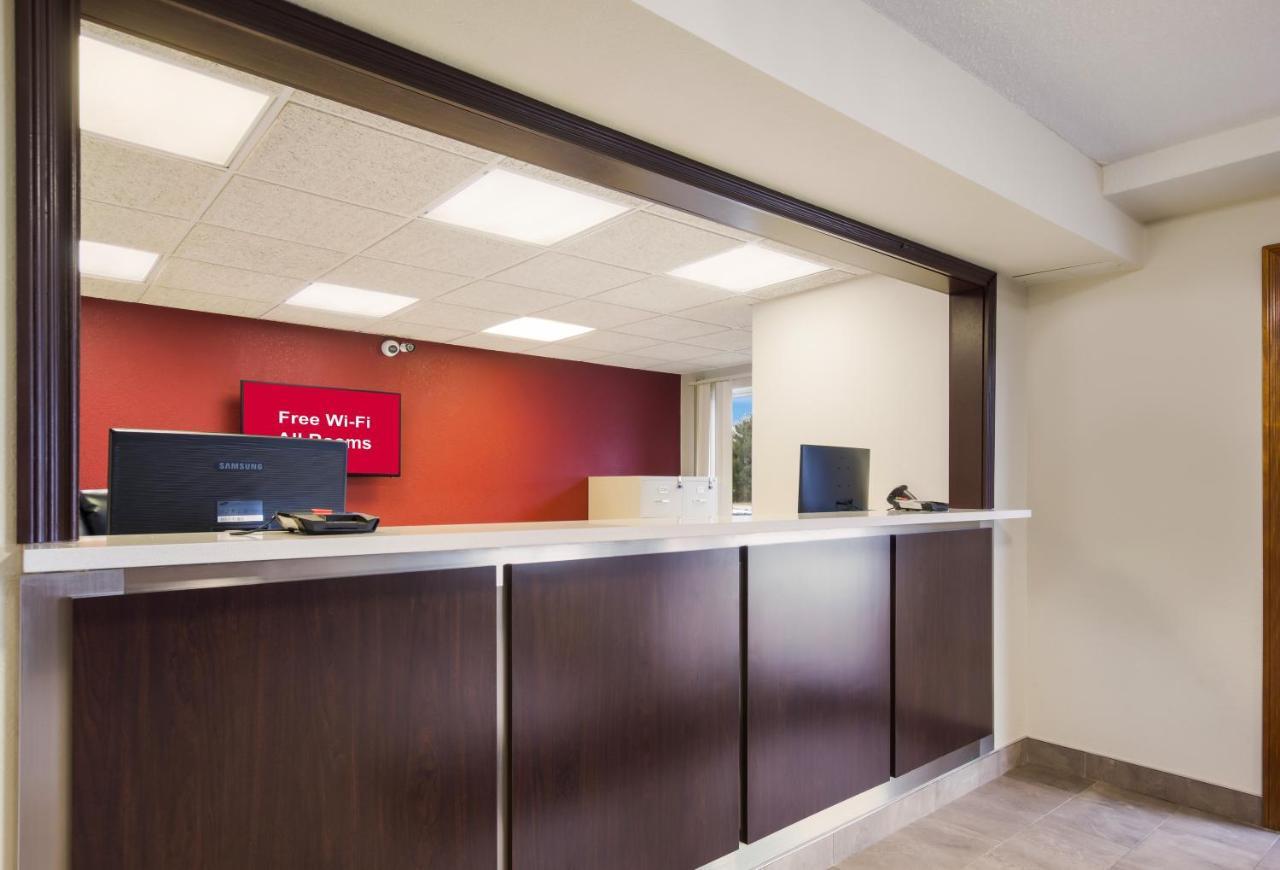 Red Roof Inn Лоренсберг Экстерьер фото