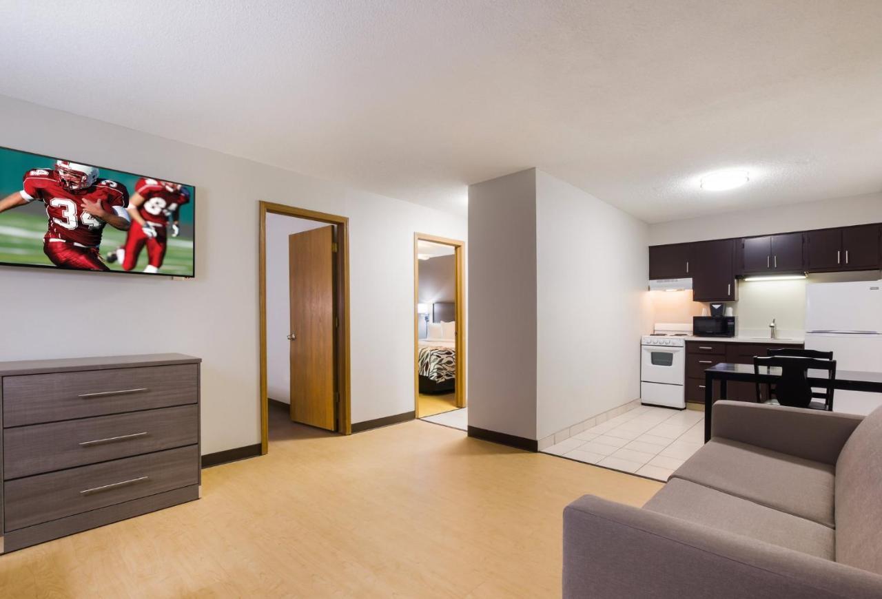 Red Roof Inn Лоренсберг Экстерьер фото